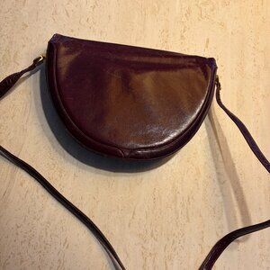 VINTAGE VENETTO HANDBAG